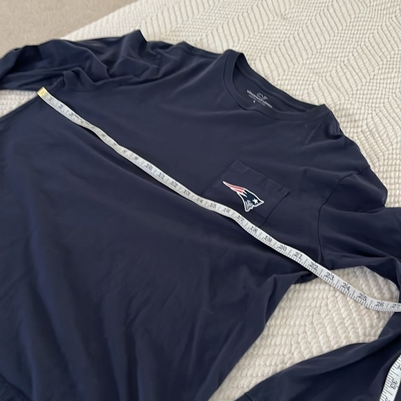 Vineyard vines NE Patriots long sleeve tshirt large - Picture 5 of 7